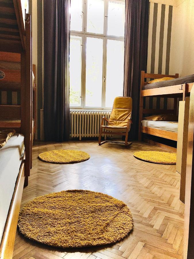 Hostel Sova Novi Sad Esterno foto