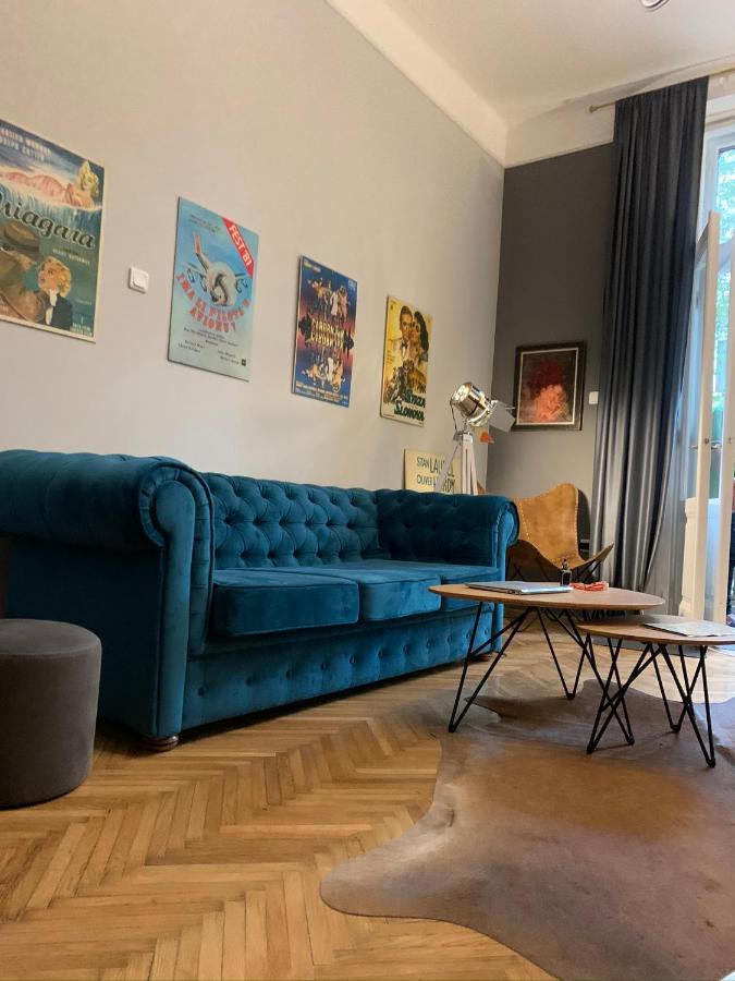 Hostel Sova Novi Sad Esterno foto