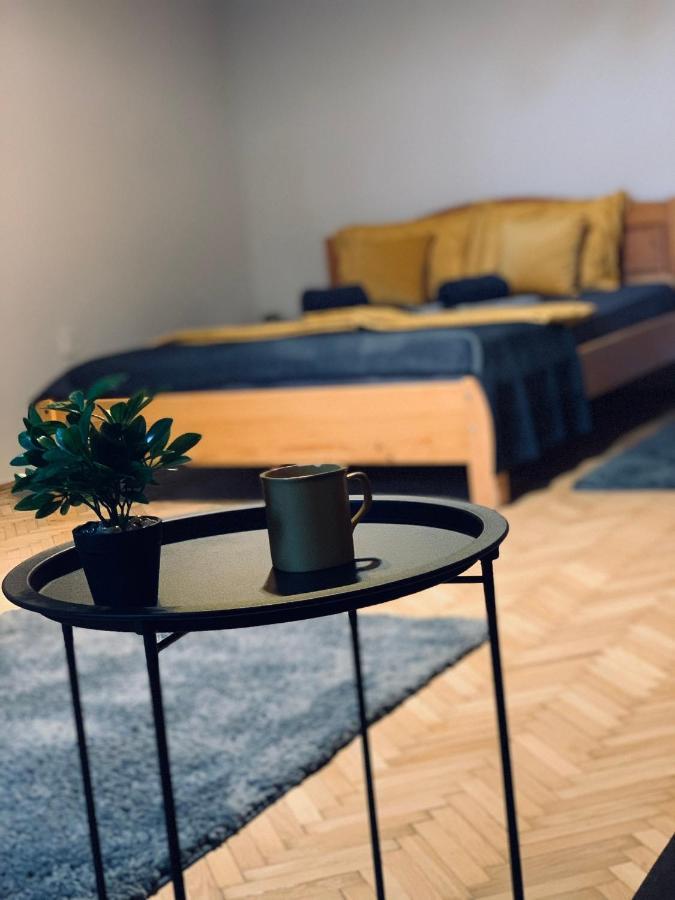 Hostel Sova Novi Sad Esterno foto